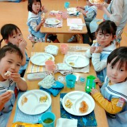 初めてのお給食(年少)